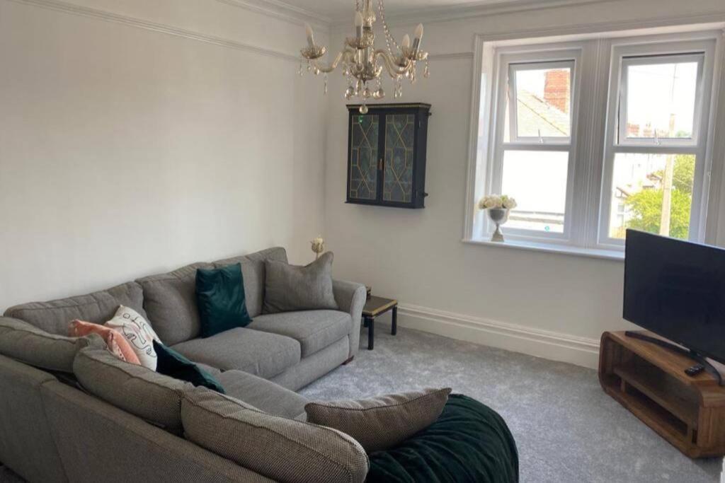 Harrison View * Wallasey